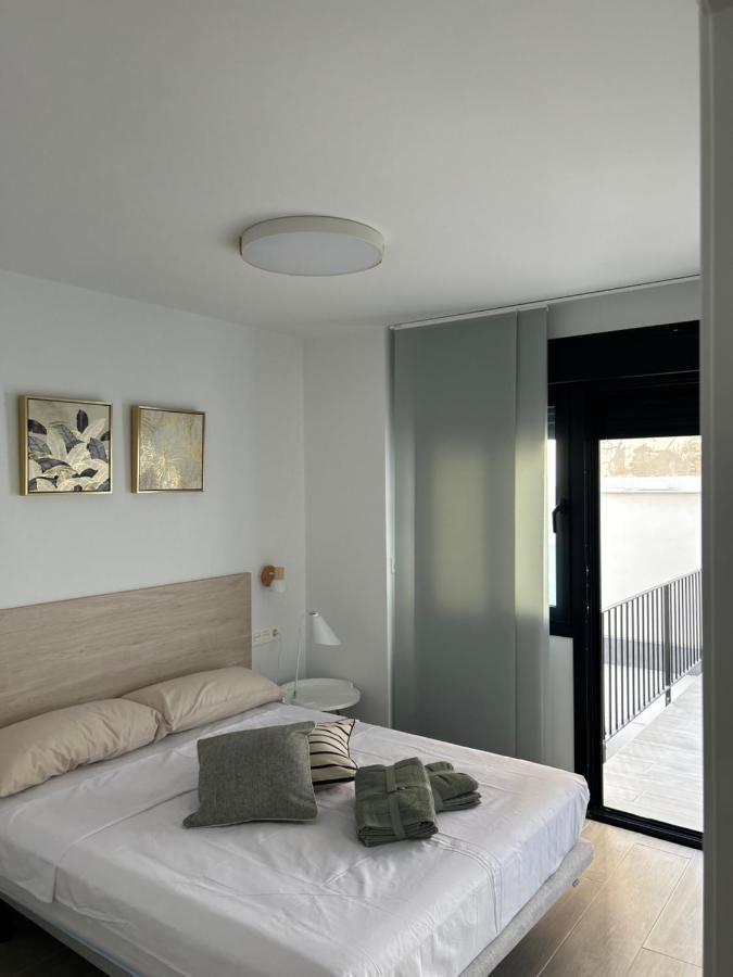 Apartamentos Breton 17 Suite Con Terraza Alicante Esterno foto