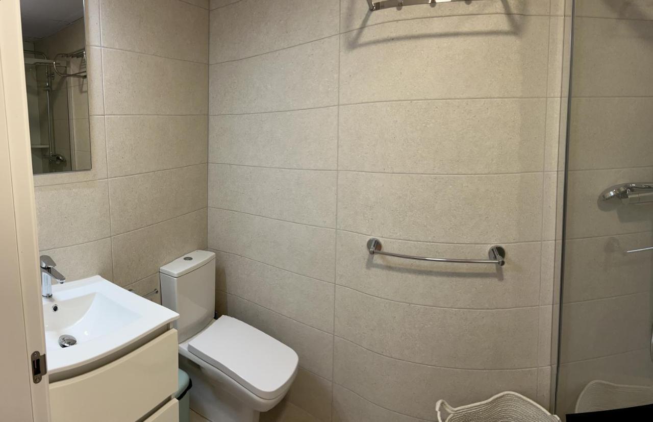 Apartamentos Breton 17 Suite Con Terraza Alicante Esterno foto